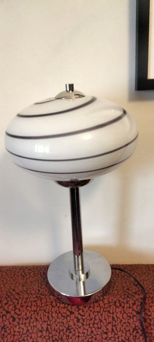 Candeeiro de mesa vidro opalino