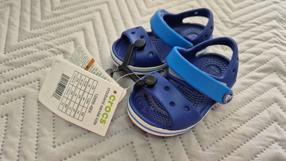 Sandałki Crocs 19/20 C4 nowe
