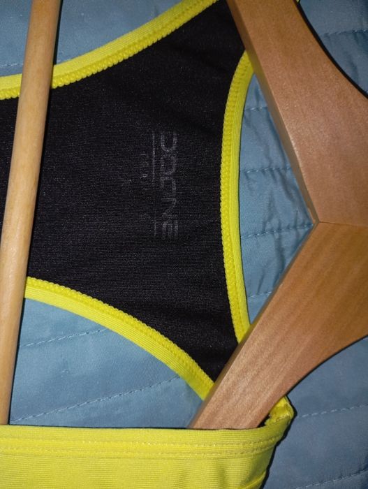 Top desportivo Doone