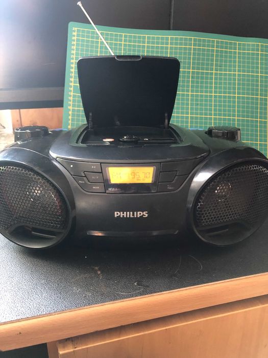Radiomagnetofon radio -magnetofon itp