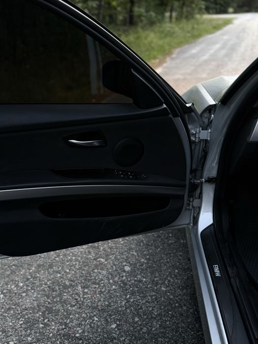 BMW Е91 2007 2.0d