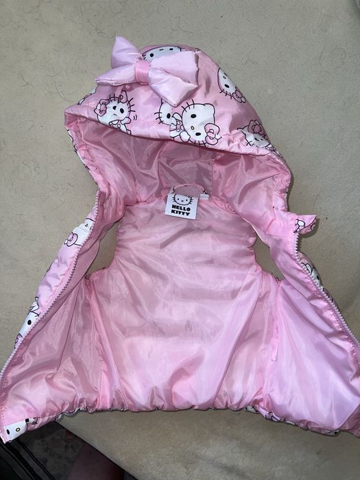 Жилетка 6-9 місяців Hello Kitti для дівчинки