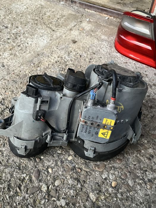 Lampy przód Mercedes w208 clk 2001r