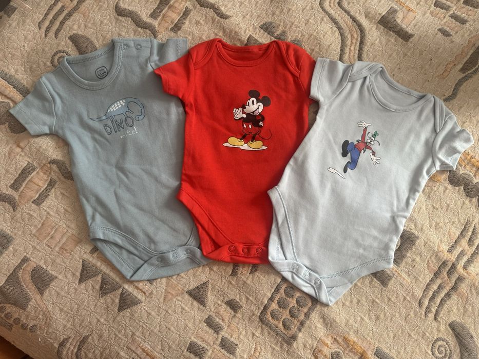 Продам недорого одяг від 0 до 9 місяців речі для двійнят