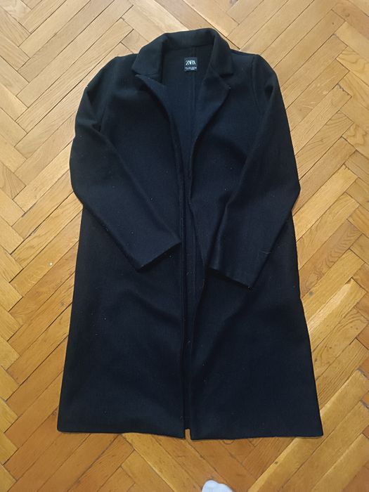 Пальто от бренда zara