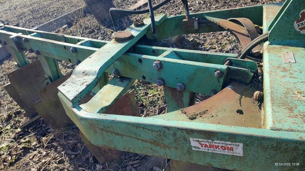 pług wahadłowy 4 skibowy TARKOM
