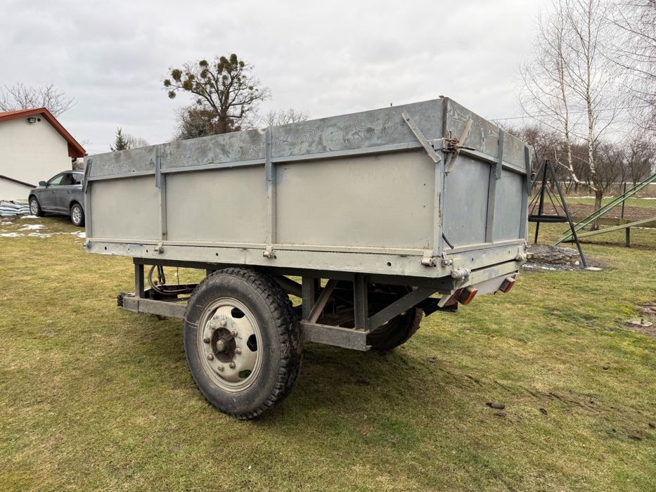 Przyczepka wywrotka przyczepa bitka