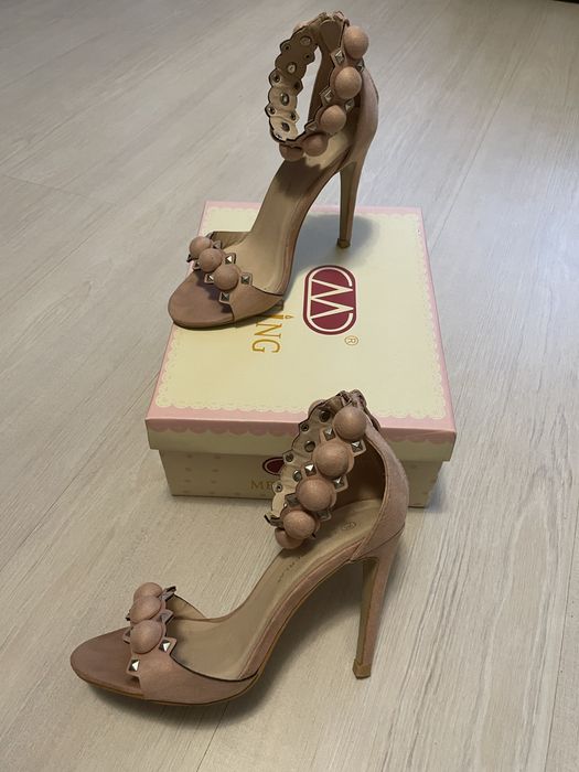 Бомоніжки на каблуку