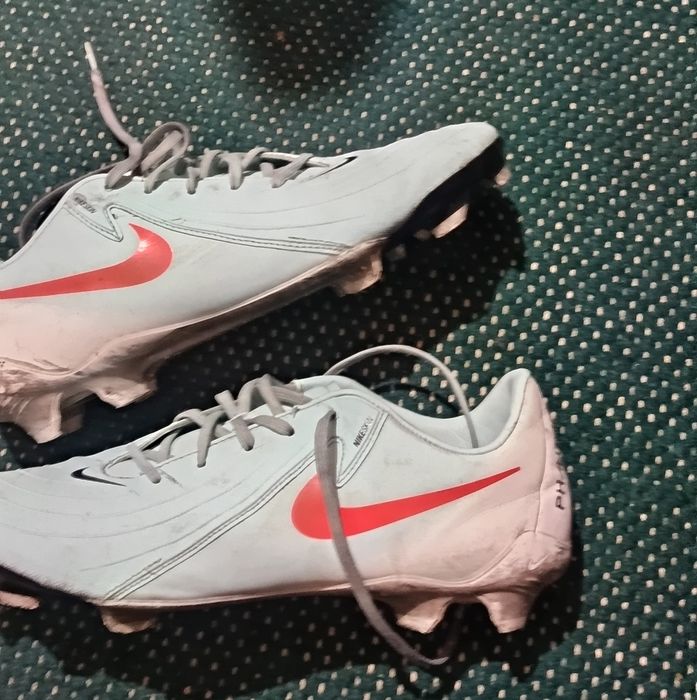 Chuteiras Nike 42