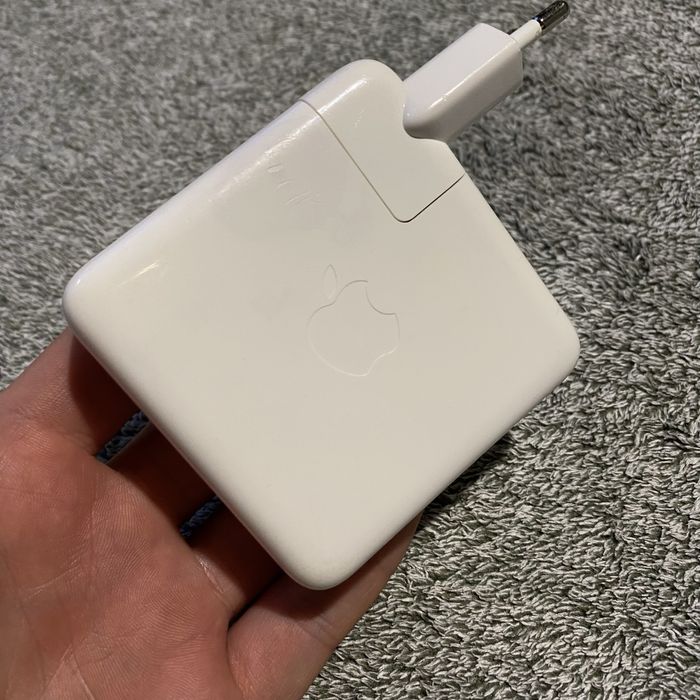 Адаптер Apple USB-C 61w A1718