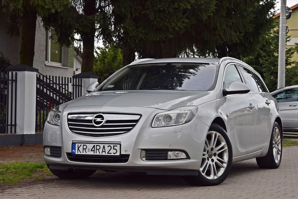 OPEL INSIGNIA 2.0 CDTI 160 KM Kombi Klimatyzacja Półskóra Elektryka Navi 2009 ROK!