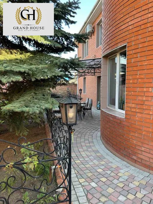 Продам житловий будинок 'All inclusive' в Кропивницькому