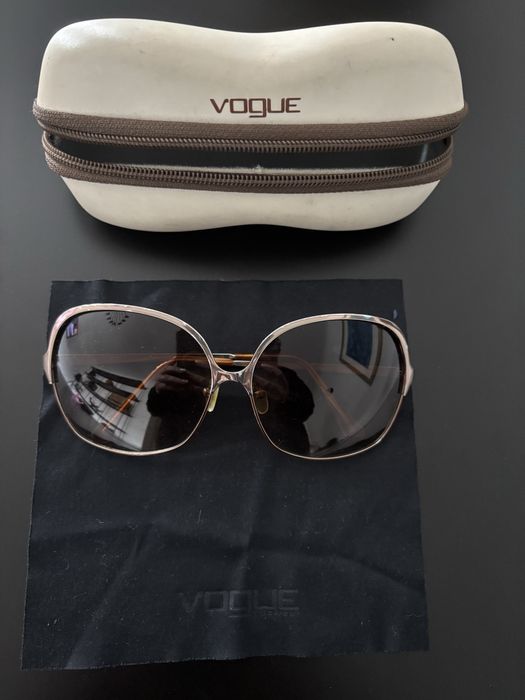 Oculos escuros Vogue