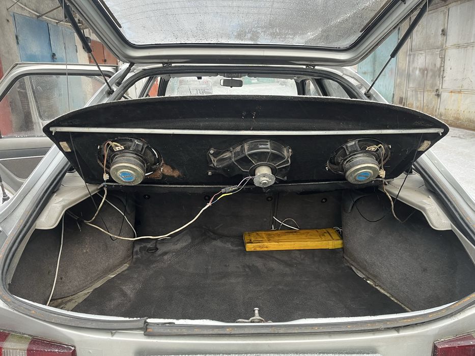 Ford Sierra mk1 1983 рік терміново!