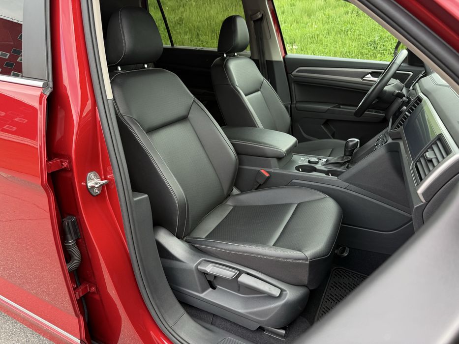 Volkswagen Atlas  2020 року 3.6 бензин автомат, повний привід, 68т. км.