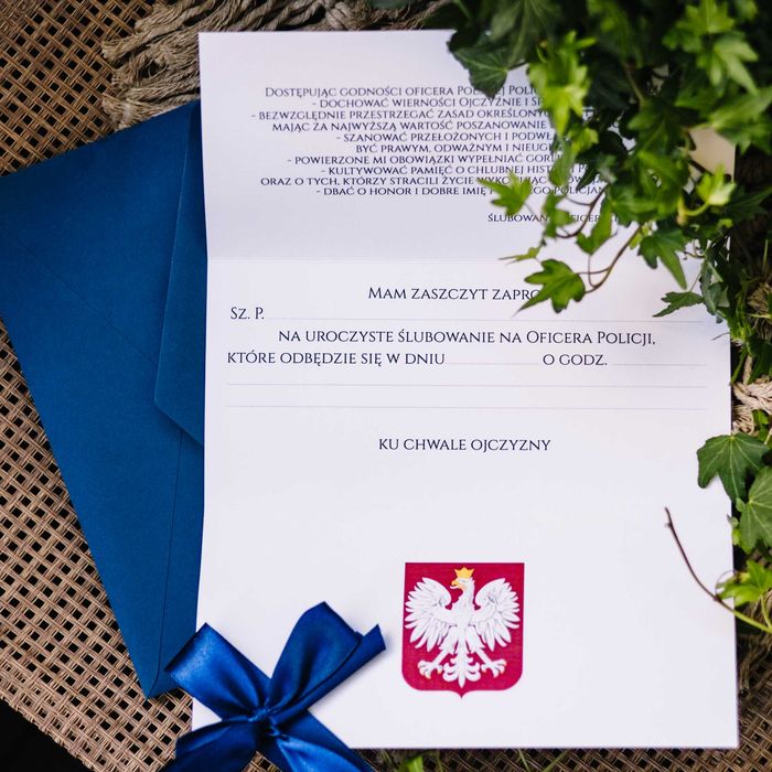 Zaproszenia na przysięgę na oficera policji