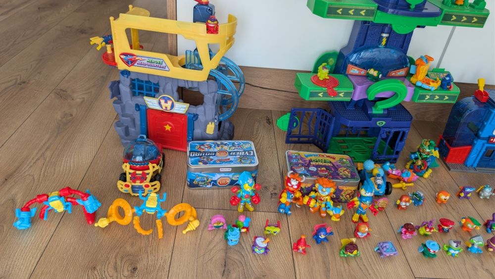 Mega zestaw Super Zinks baza enigmy pojazdy roboty komisjarat