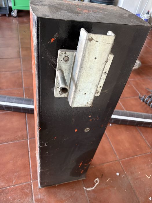 Barreira King Gates Open 4000 com cerca de 3.25m inclui motor e acessórios