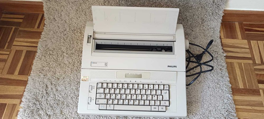 Máquina de escrever Elétrica Philips VW2230