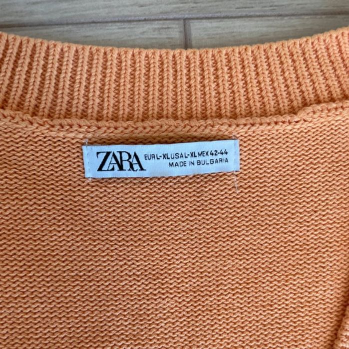 Жилетка від Zara