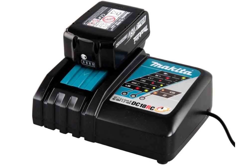 Soprador pequeno, Makita LXT c/ 1 bateria e 1 carregador - 3x
