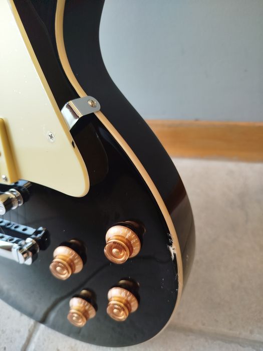 Guitarra Eko LS 300
