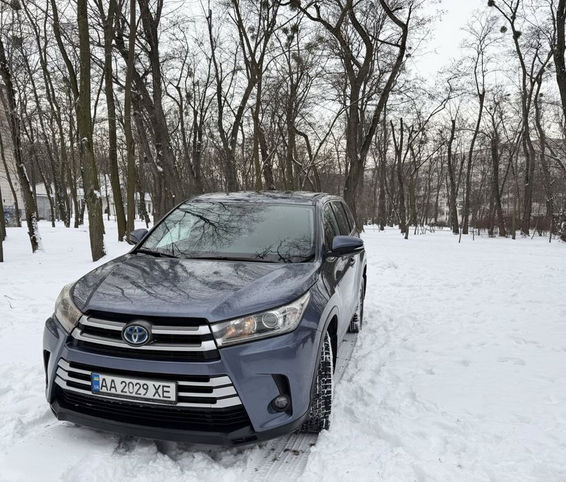 Toyota Highlander Hybrid 2018 року