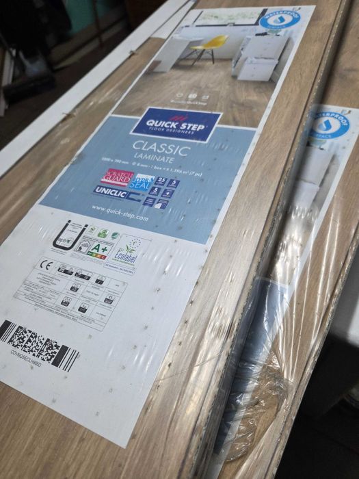 Panele Quick Step CLM1487 Hydro Midnight Oak Natural