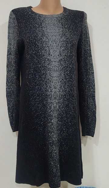 Сукні трикотажні  р.50-52 .Р.46 Шаль сіра.іі