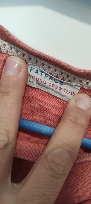 T-shirt z bufiastymi rękawami