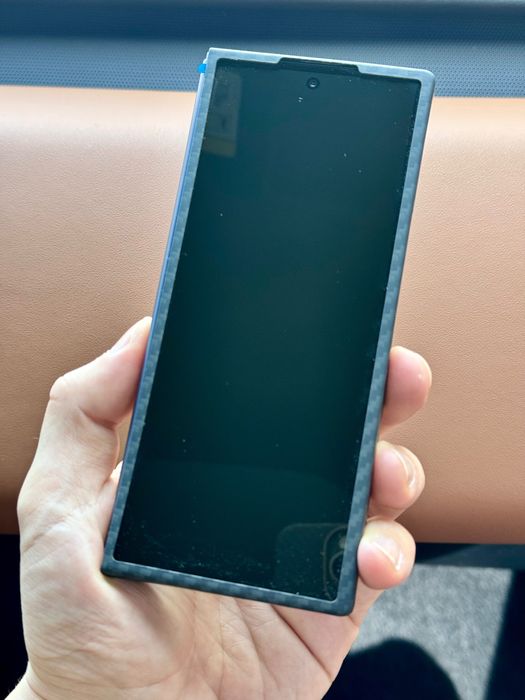 Ультратонкий карбоновый чехол Galaxy Z Fold 6