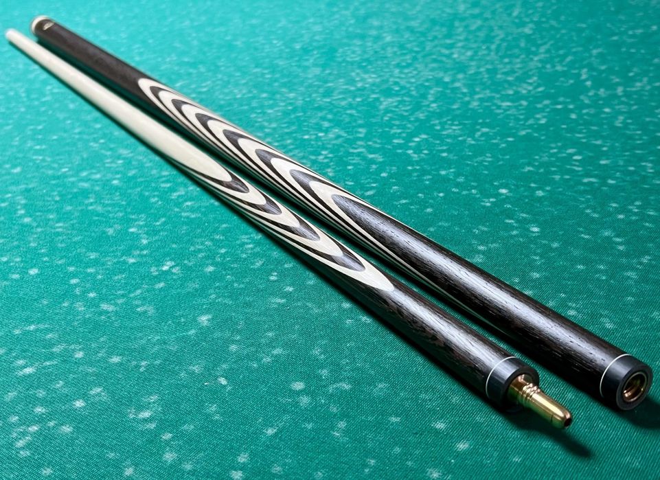 Үлкен сиқырларды сорып жатқан бейнелерді қараңыз