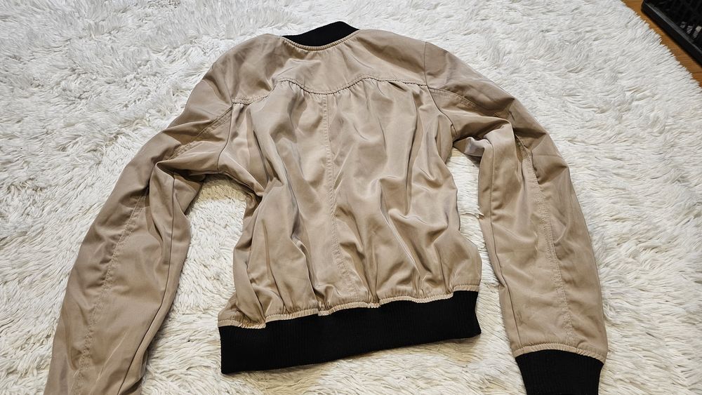 Kurtka bomberka River Island S