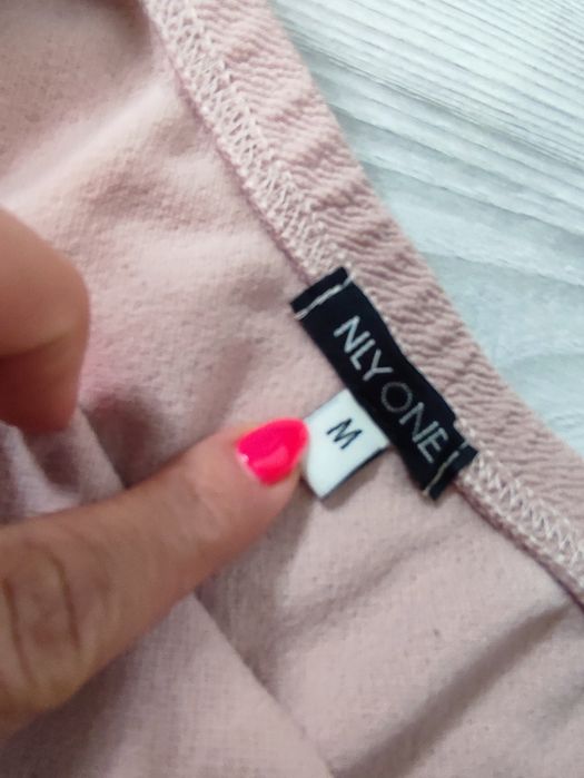 Piękny kombinezon 38