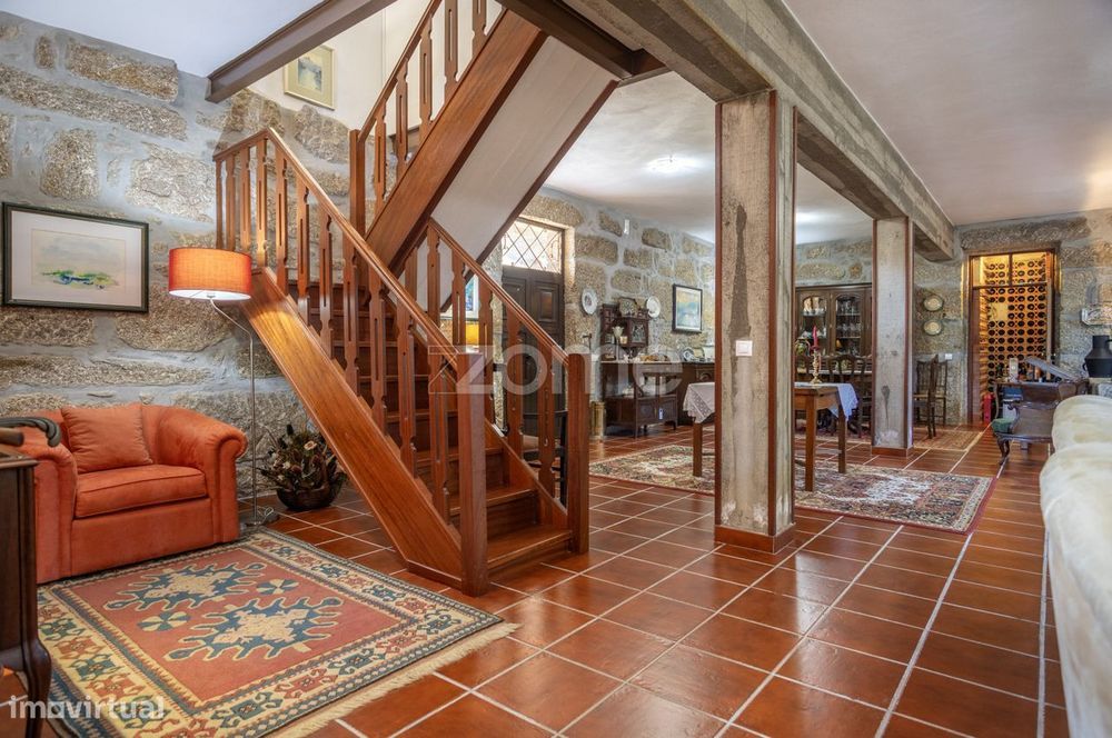 T6 Detached House – 5,000 m² Plot in Viseu