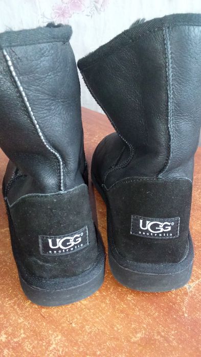 Продам угги мужские