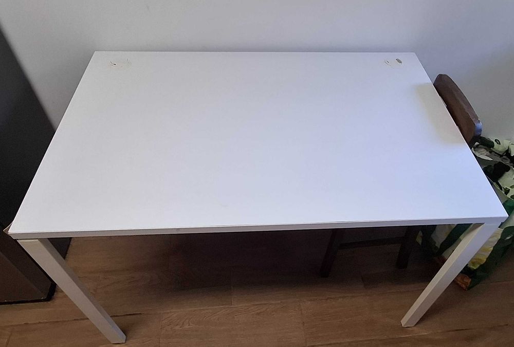 Mesa 120 x 80 cm – Bom estado