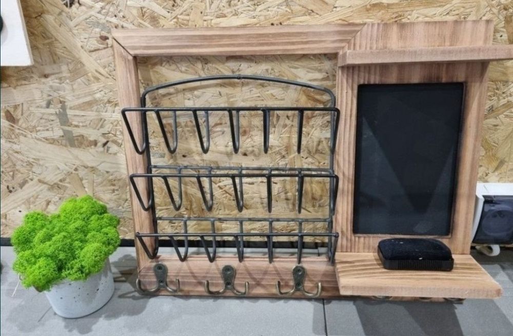 Wieszak, gazetnik nowy