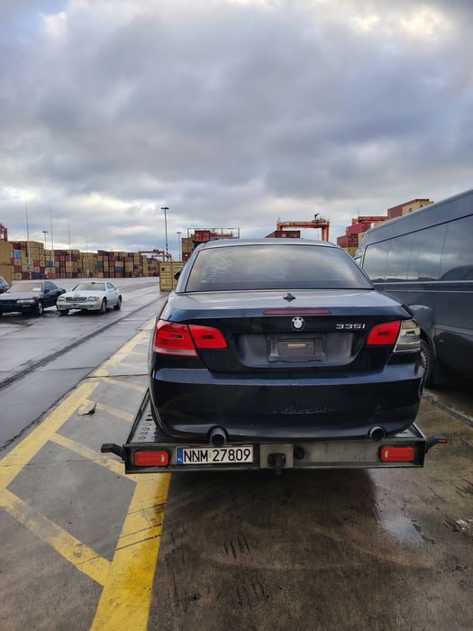 Autolaweta transport towaru / samochodów