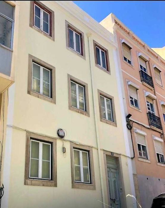 Prédio habitacional à venda em Calçada da Arroios, Arroios