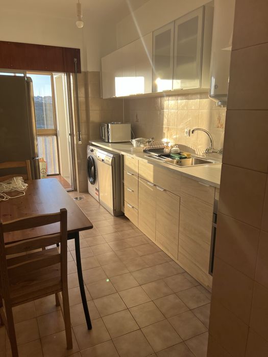 Arrendo  quarto no casal São Bras