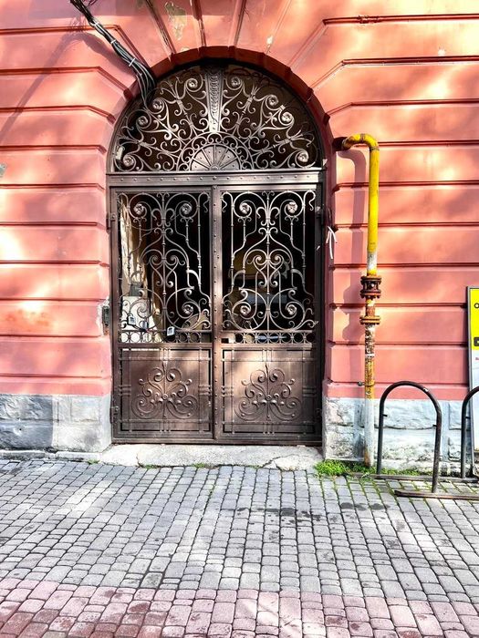 Презентабельний офіс зі свіжим ремонтом в р-ні Стометрівки
