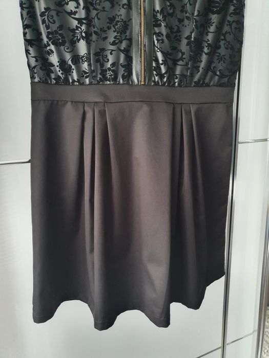 Czarna koronkowa sukienka XL 42