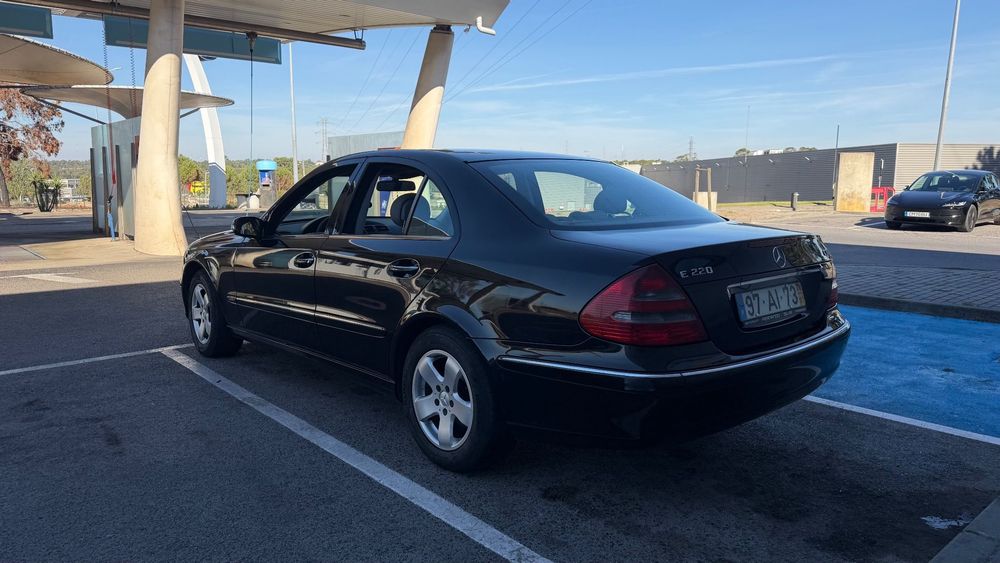 Mercedes-Benz E 220 CDI Auto Elegance foto 4