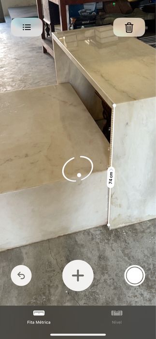 Mesas de Mármore - Pedro Guimarães (aparador)