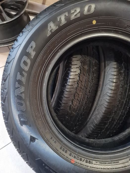 195/80R15 Dunlop AT20 GTRANDTREK.