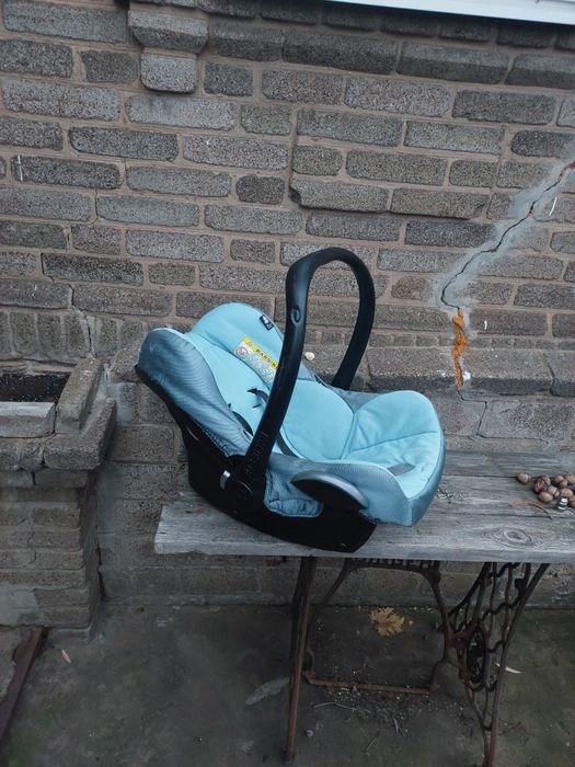 Авто кресло , детское