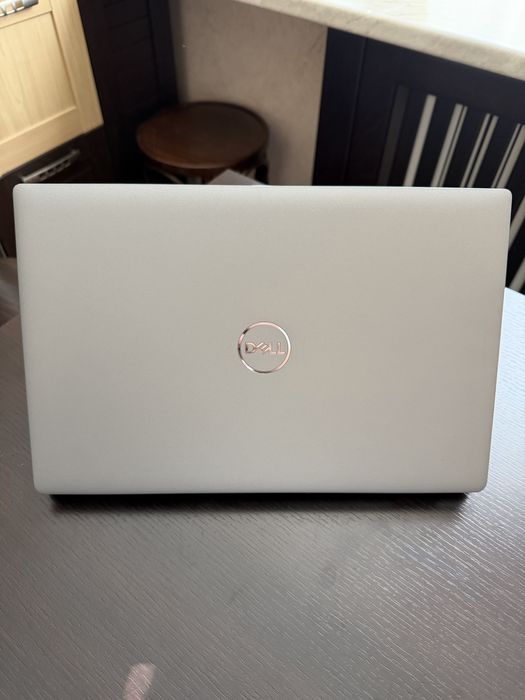 Dell latitude 5520 15.6“/ i5-1145G7/ 16GB/ 256GB/