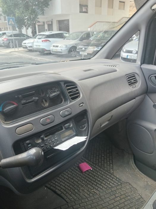 Carrinha Mitsubishi L400 ano 2000
