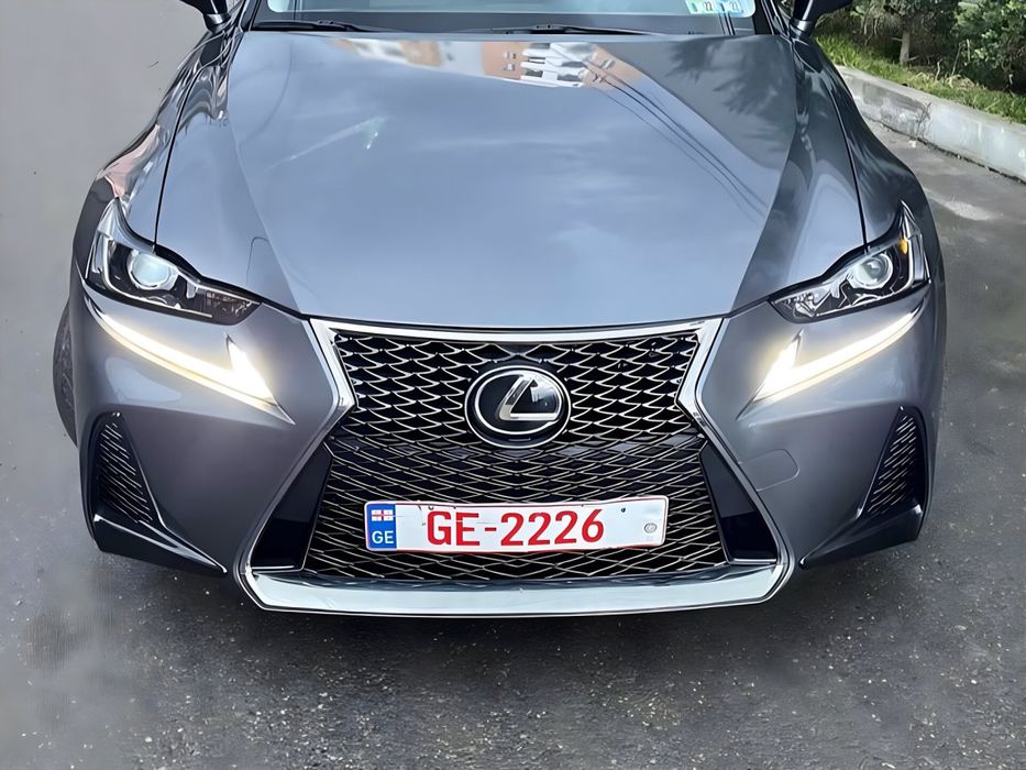 Передній бампер F-Sport Lexus IS рестайлінг 2017-2020 комплект Артикул:  DRC7712-26